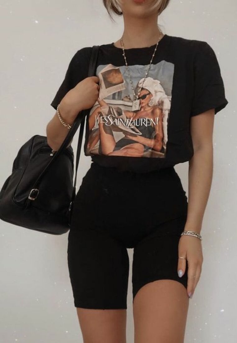 Pantaloni scurți Negri Elastici Biker cu Croială Bodycon Marelliam