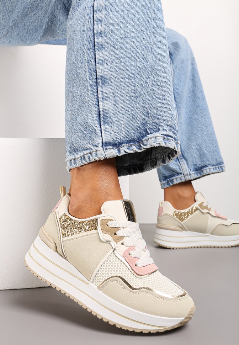 Adidași Bej cu platformă joasă cu inserții de sclipici Quinnes