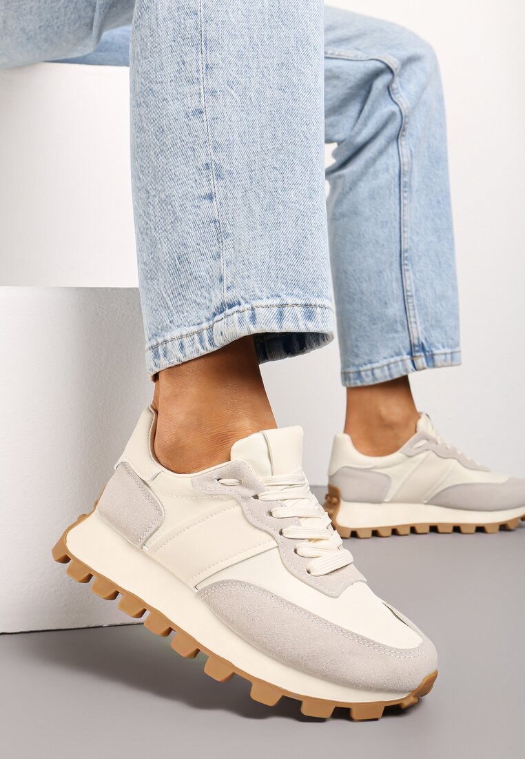 Adidași Bej cu șireturi pe Talpă cu striații Decorați cu cusături Flipa