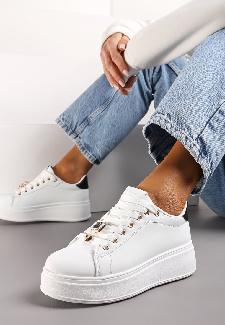 Adidași Alb-Negre pe Platformă cu Pandantive Metalice și Zirconii Nioko