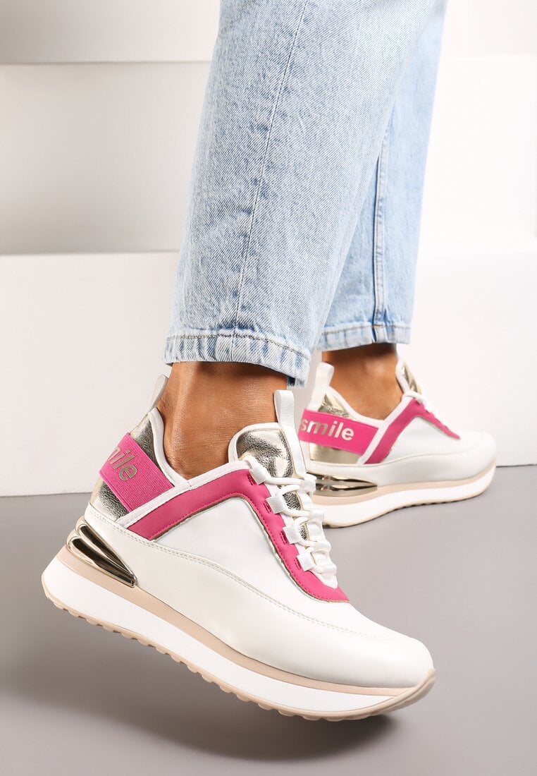 Adidași Alb și Roz cu Inserție Metalică și Scris Decorativ pe Pană Ascunsă Alivewna