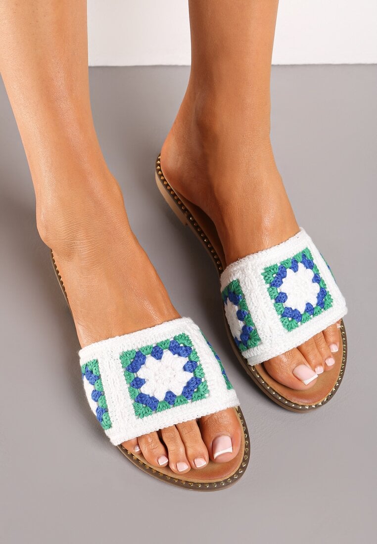 Papuci Albi cu talpă plată cu model brodat Zoltana