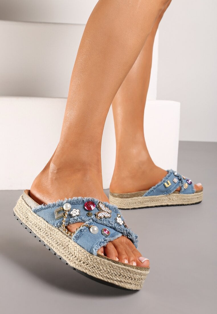 Papuci Albastru deschis cu Platformă Joasă din Împletitură Bogat Împodobiți cu Perle și Zirconii Ralara