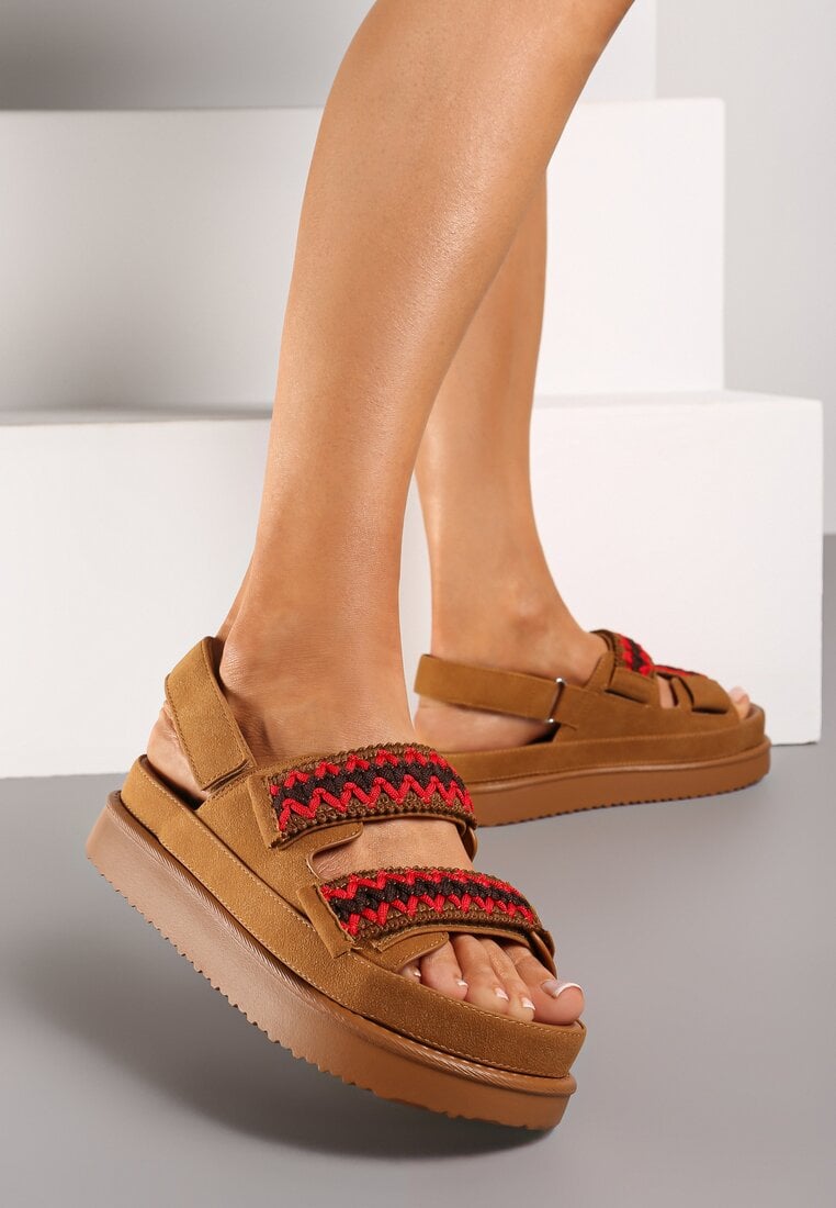 Sandale Maro cu platformă închise cu scai Nleira