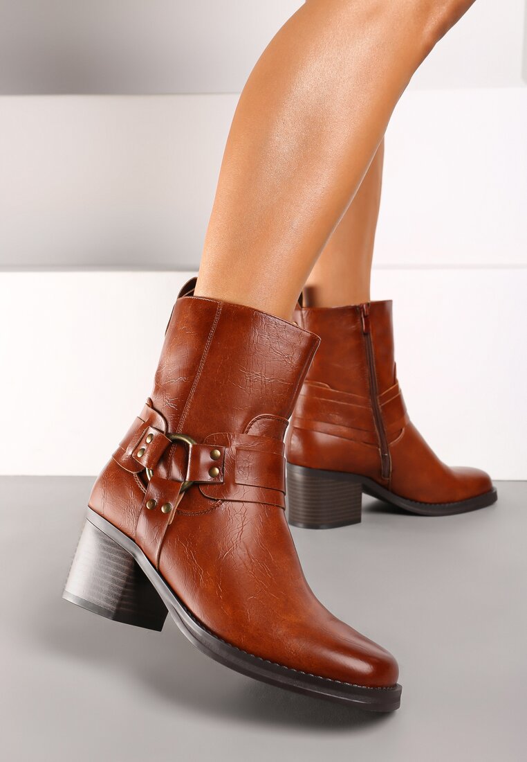 Botine Maro cu toc gros stil cowboy cu catarame Irivaria