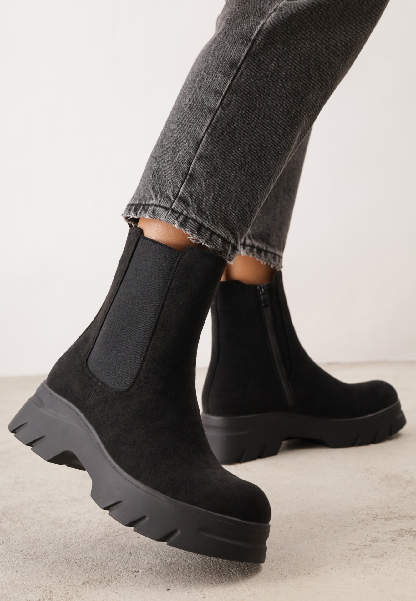 Botine Negre Chelsea cu platformă cu carâmb elastic Mavita