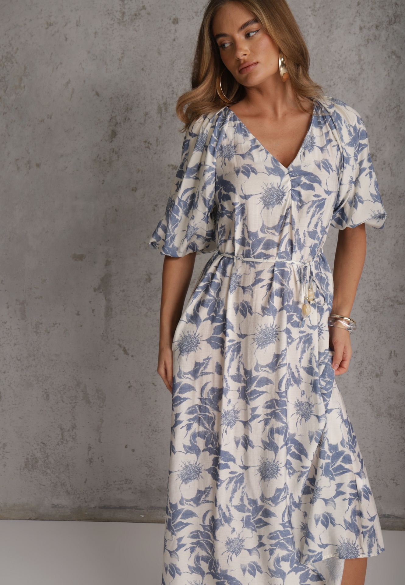 Rochie Albastru-Alb din viscoză legată în talie cu mâneci decorative Nanea