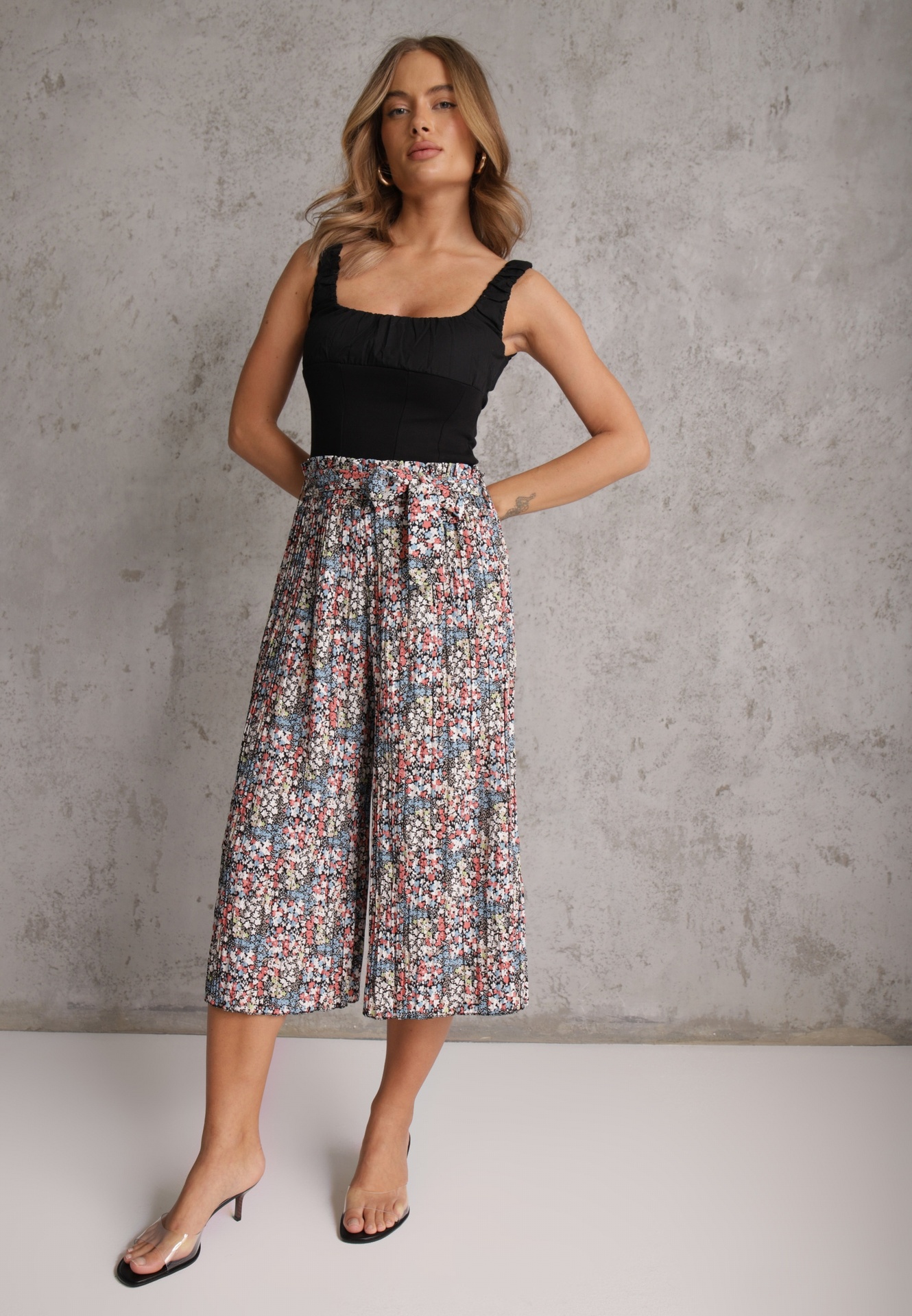 Pantaloni Negru-Roz cu picioare lărgi, talie înaltă, din bumbac, cu curea și elastic în talie Drosofia