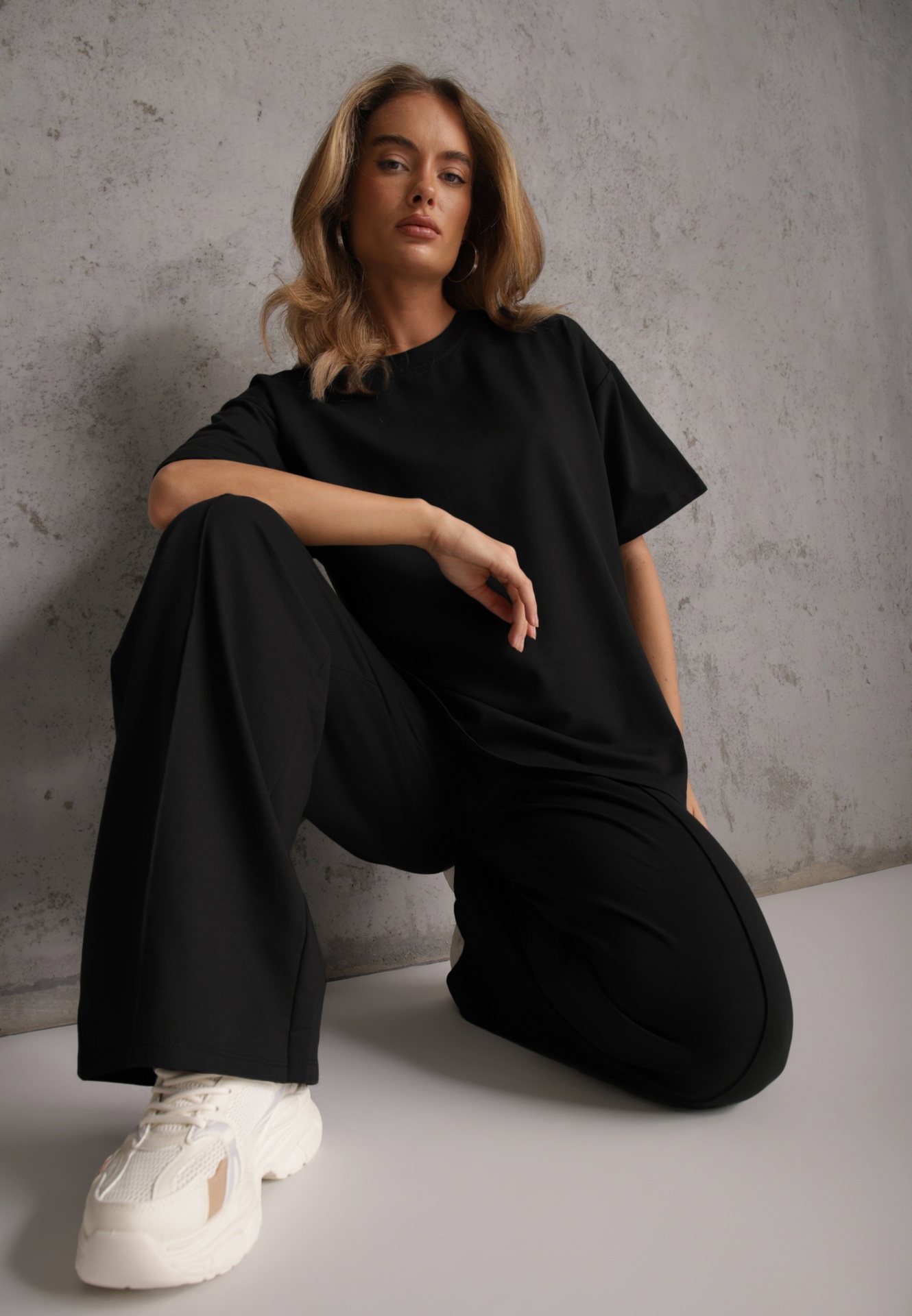 Compleu Negru Din Bumbac Bluză cu Despicături pe Laterale Pantaloni Largi cu Elastic în Talie Undrea