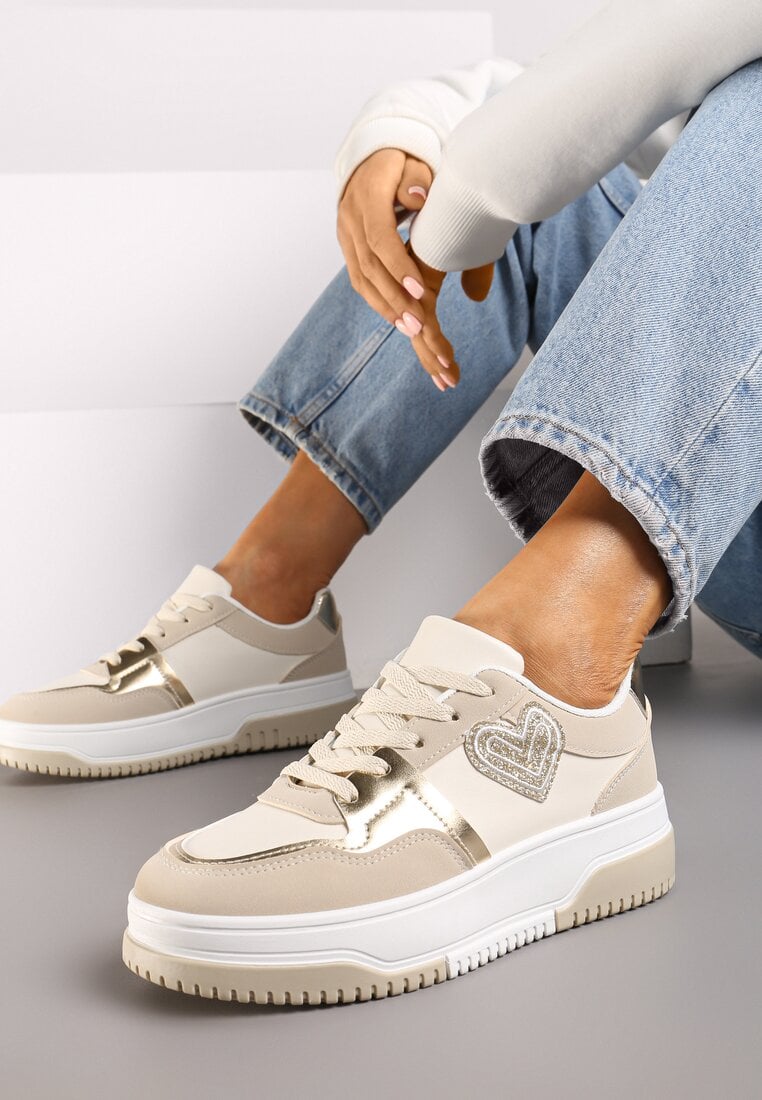 Adidași Bej cu Aplicație cu sclipici în formă de inimă Avioneria