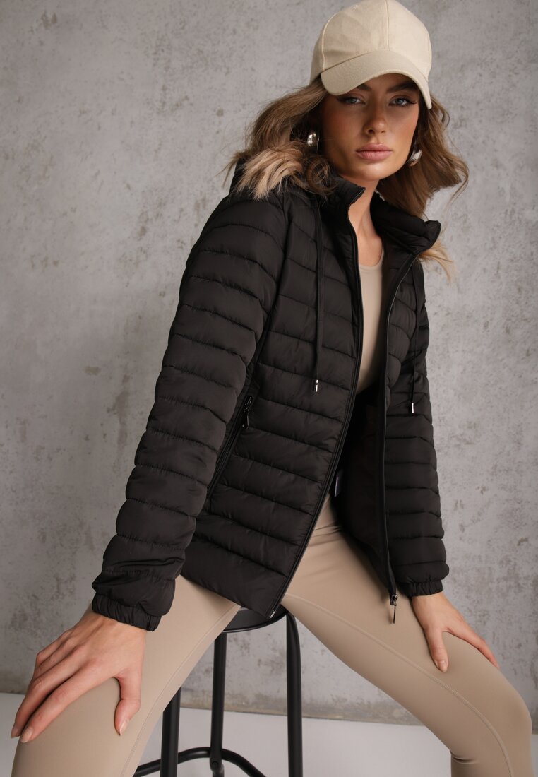 Geacă Neagră Matlasată Finisată cu șnururi și glugă Mivissa