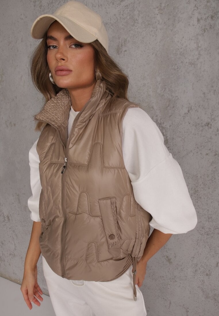 Vestă Bej închis Matlasată Decorată cu Șnururi și cu Guler Înalt Terinora