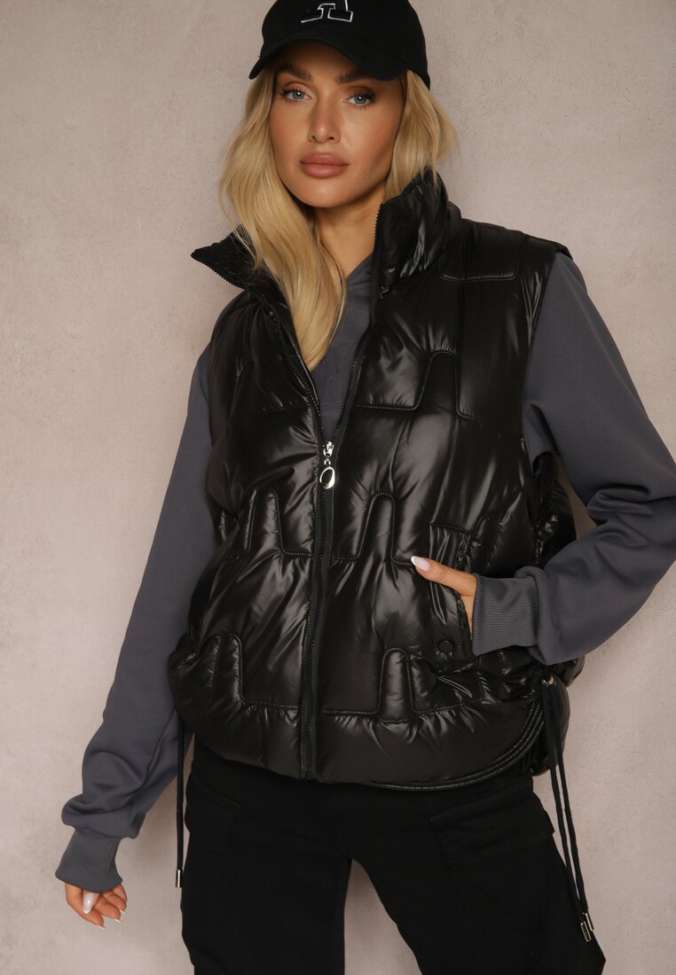 Vestă Neagră Matlasată decorativ cu guler înalt ridicat Irisana