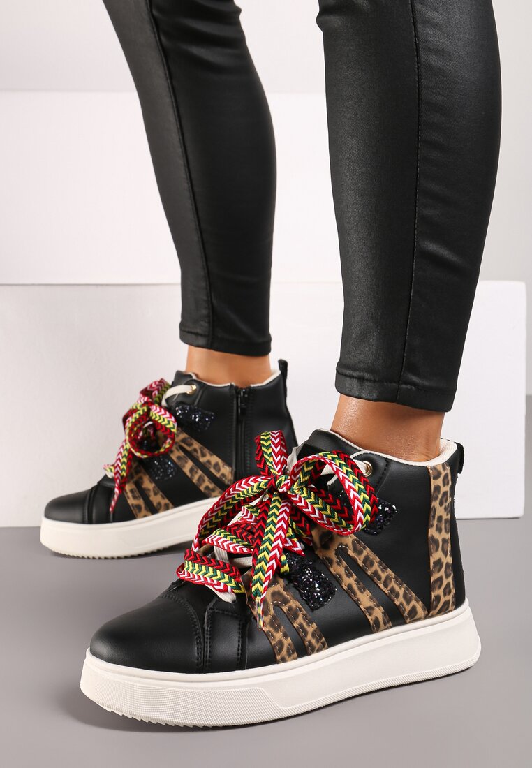 Adidași Streetwear Negri cu Talpă Groasă Decorați cu Inserții Contrastante Kaittane