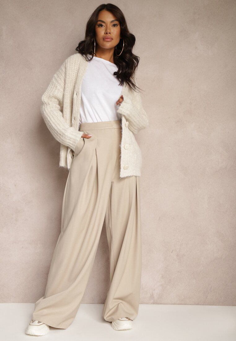 Pantaloni bej largi din viscoză, croială de costum, cu pliuri și buzunare Lobine