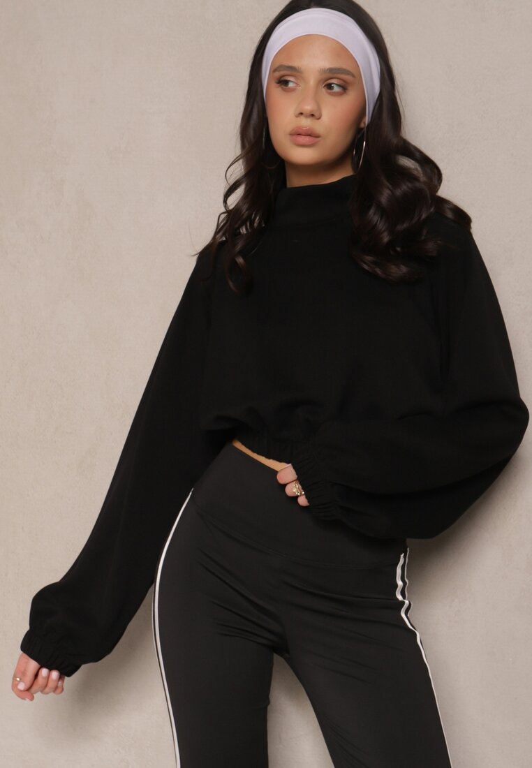 Bluză Scurtă Neagră cu Guler Înalt Benola