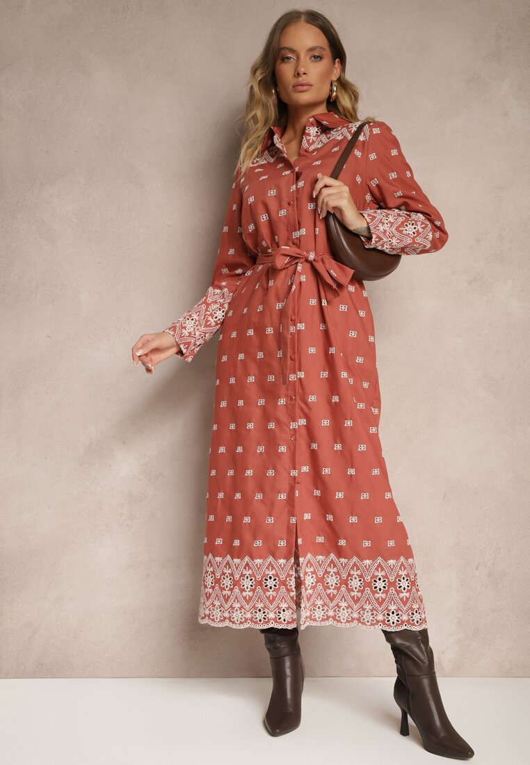 Rochie Tip Cămașă Maro Deschis Decorată Cu Model Brodat Legată În Talie Tinnora