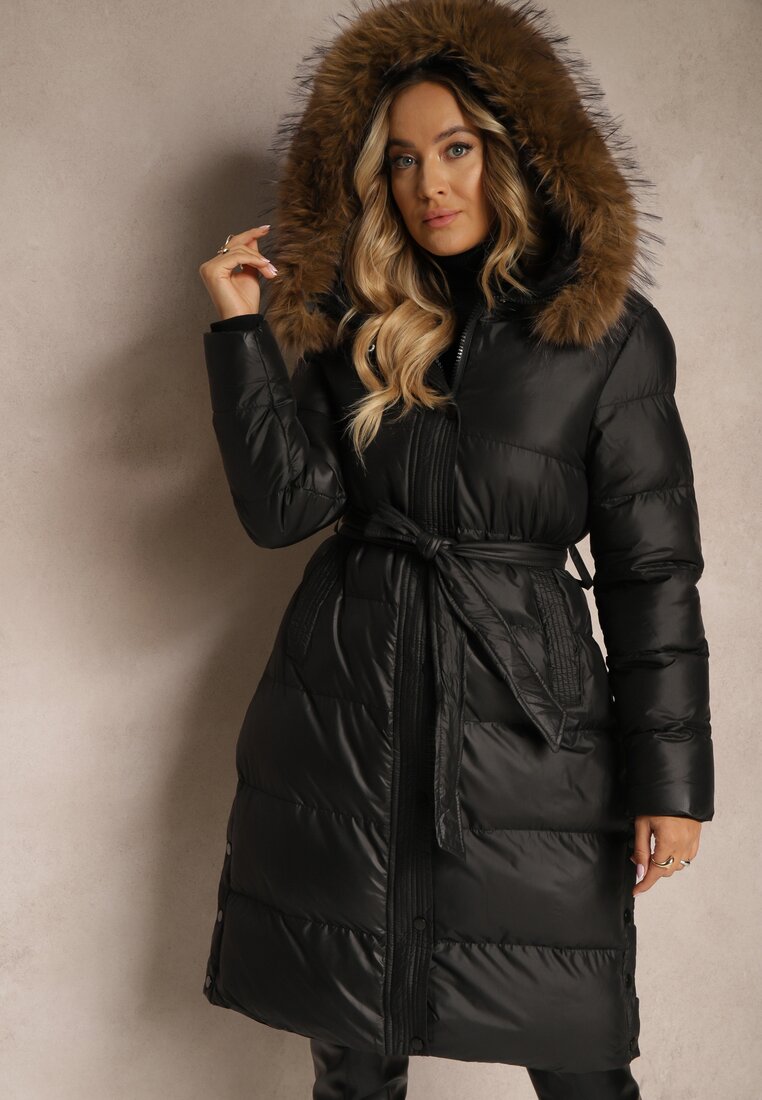 Jachetă Neagră Matlasată Lungă cu Glugă Legată în Talie cu Blană Detașabilă Phorira