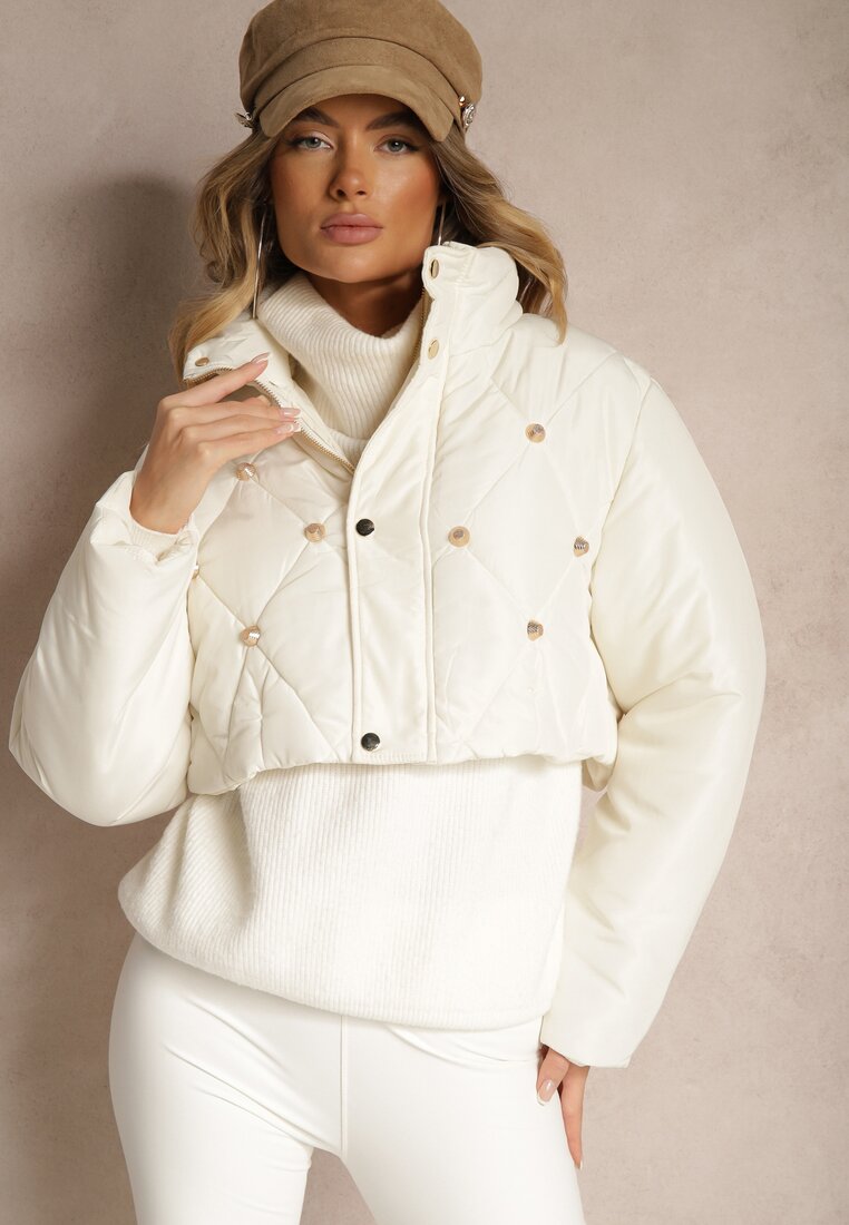 Geacă Puffer Scurtă Bej deschis cu Guler Ridicat și Cusături Matlasate Decorată cu Capse Zinovira