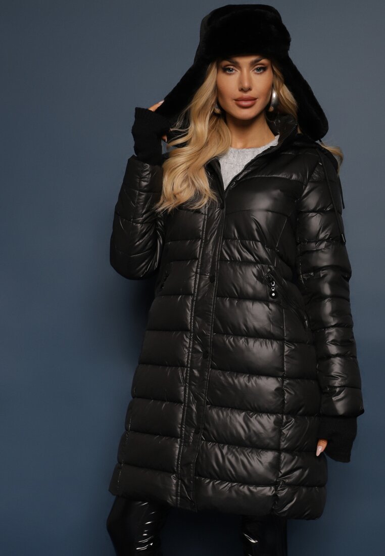 Geacă Lungă Negră cu glugă și fermoar dublu Decorată cu matlasare Sanvela