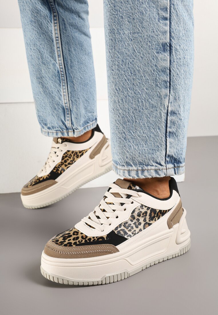 Adidași bej-maro cu platformă în relief, decorate cu imprimeu leopard Deoranae