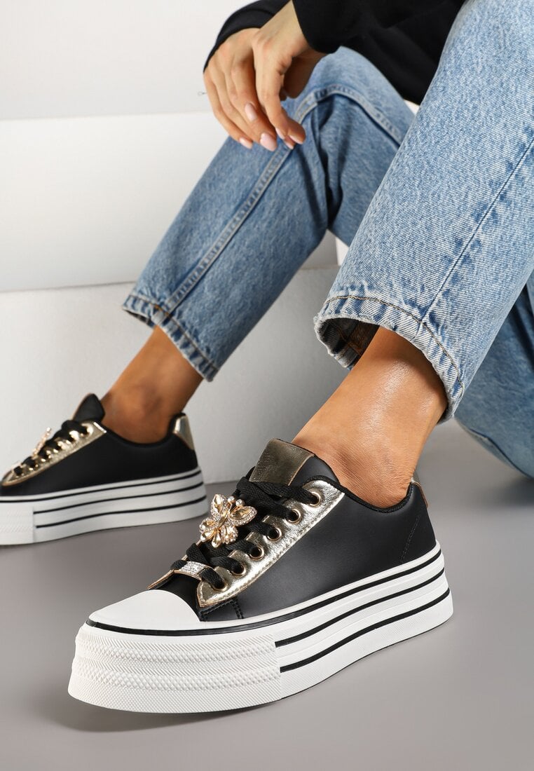 Tenisi Negri cu platformă cu aplicație decorativă în formă de fluture Haniriel