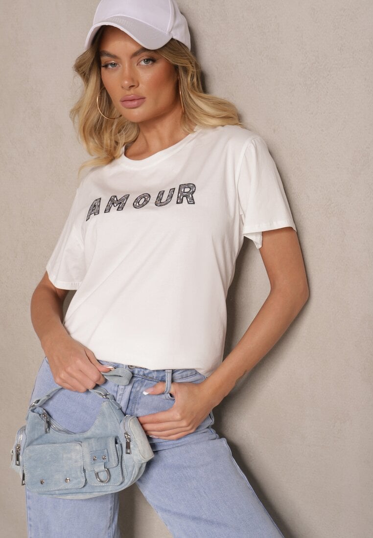 T-shirt alb din bumbac decorat cu inscripție brodată cu paiete Marisiana