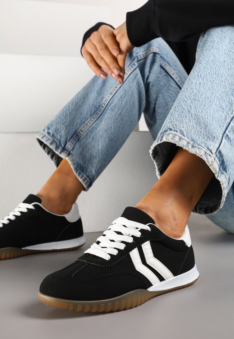 Adidași Negri în stil tenis cu dungi pe lateralul feței Aitoria