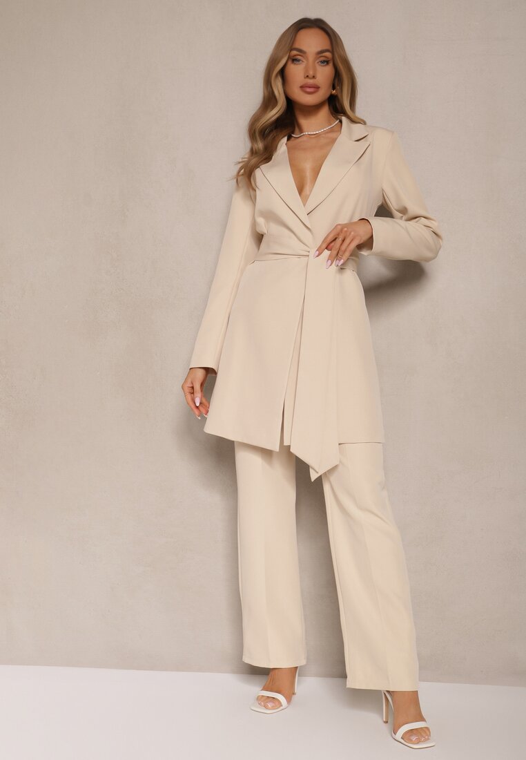 Rochie bej cu croi de sacou cu umerii întăriți cu cordon în talie Equintina