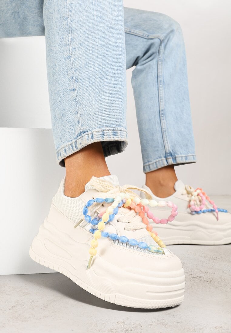 Adidași bej pe platformă cu mărgele Amovanna