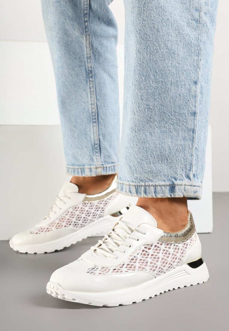 Adidași Albi cu Decorațiuni ajurate și Inserții metalice Sesovienna