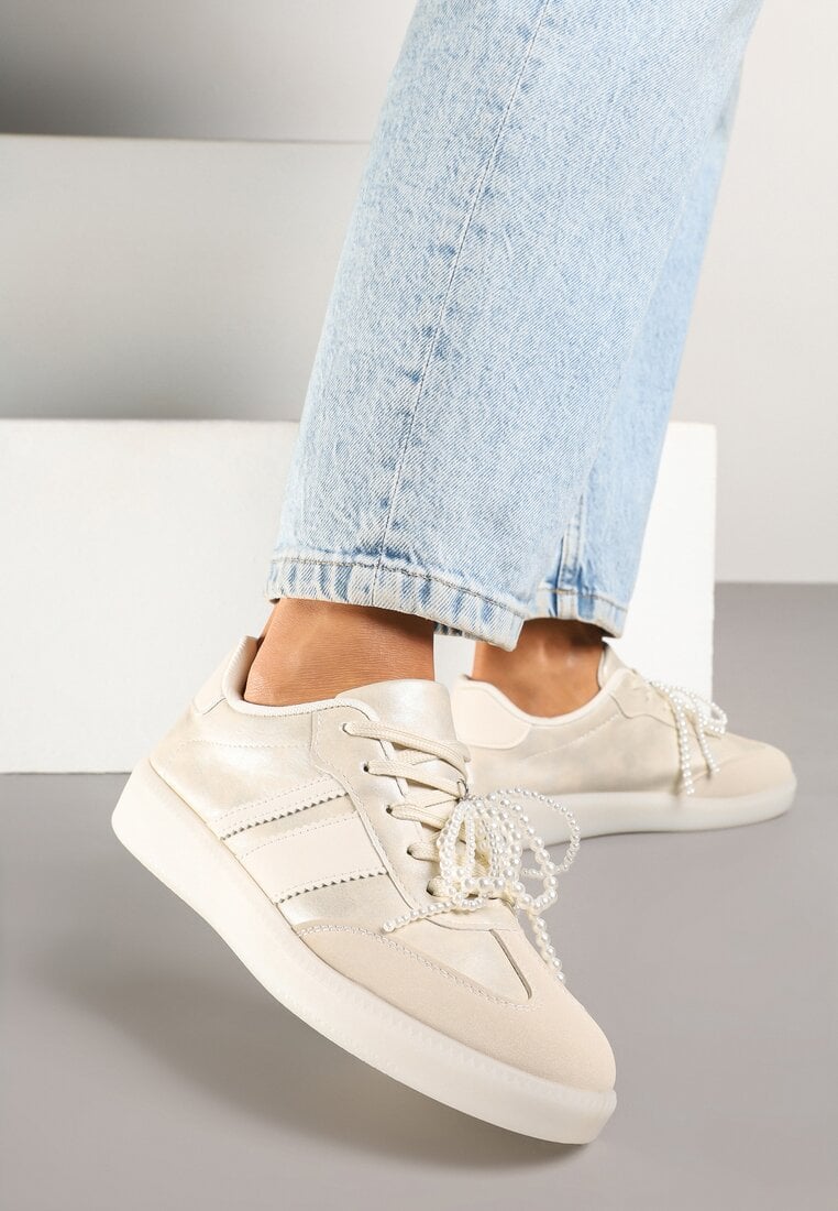 Adidași bej tip teniși iconici cu ornamente cu perle Nalavia