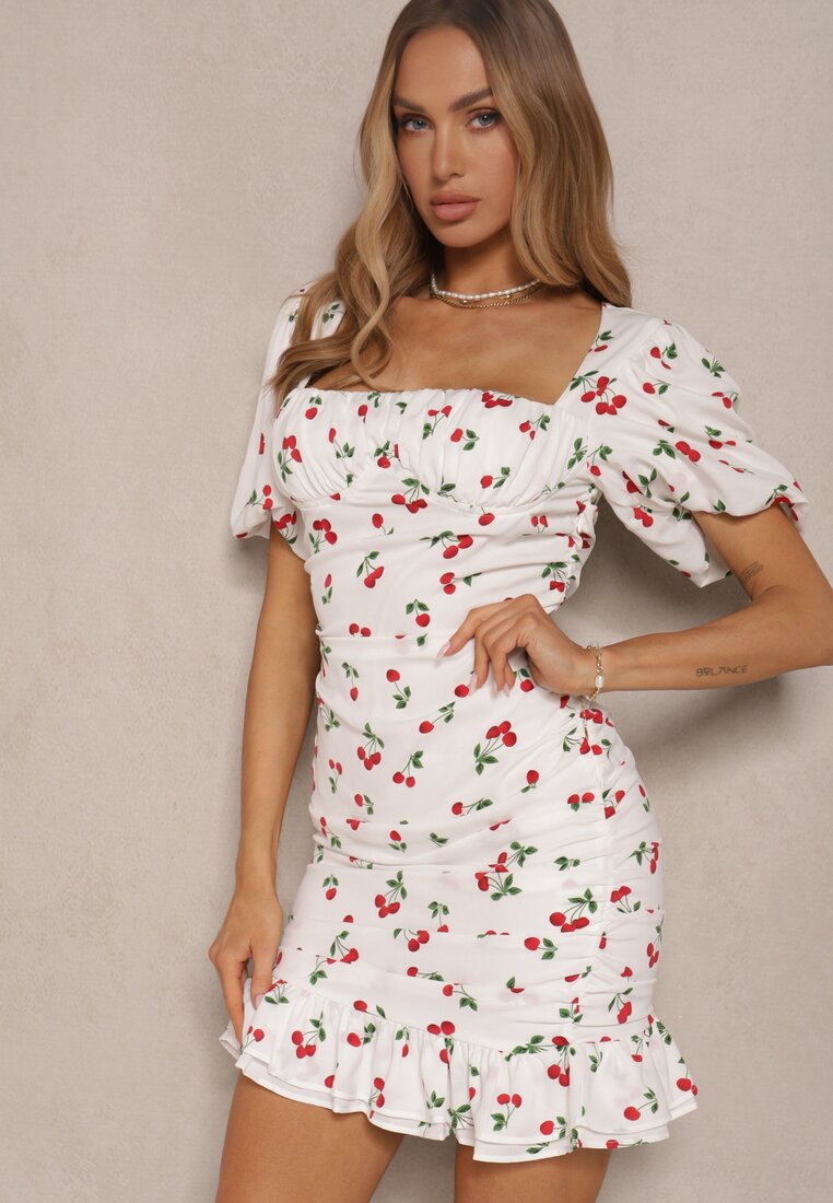 Rochie Albă Decorată cu Imprimeu de Cireșe și Încrețituri Halethra