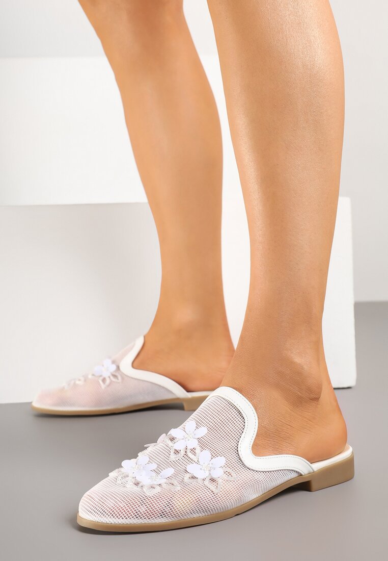 Papuci Mule Albi cu plasă și flori 3D Annalen
