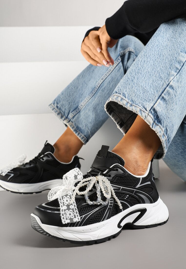 Adidași Negri cu Mărgele Fundă și Model Geometric Sarivela