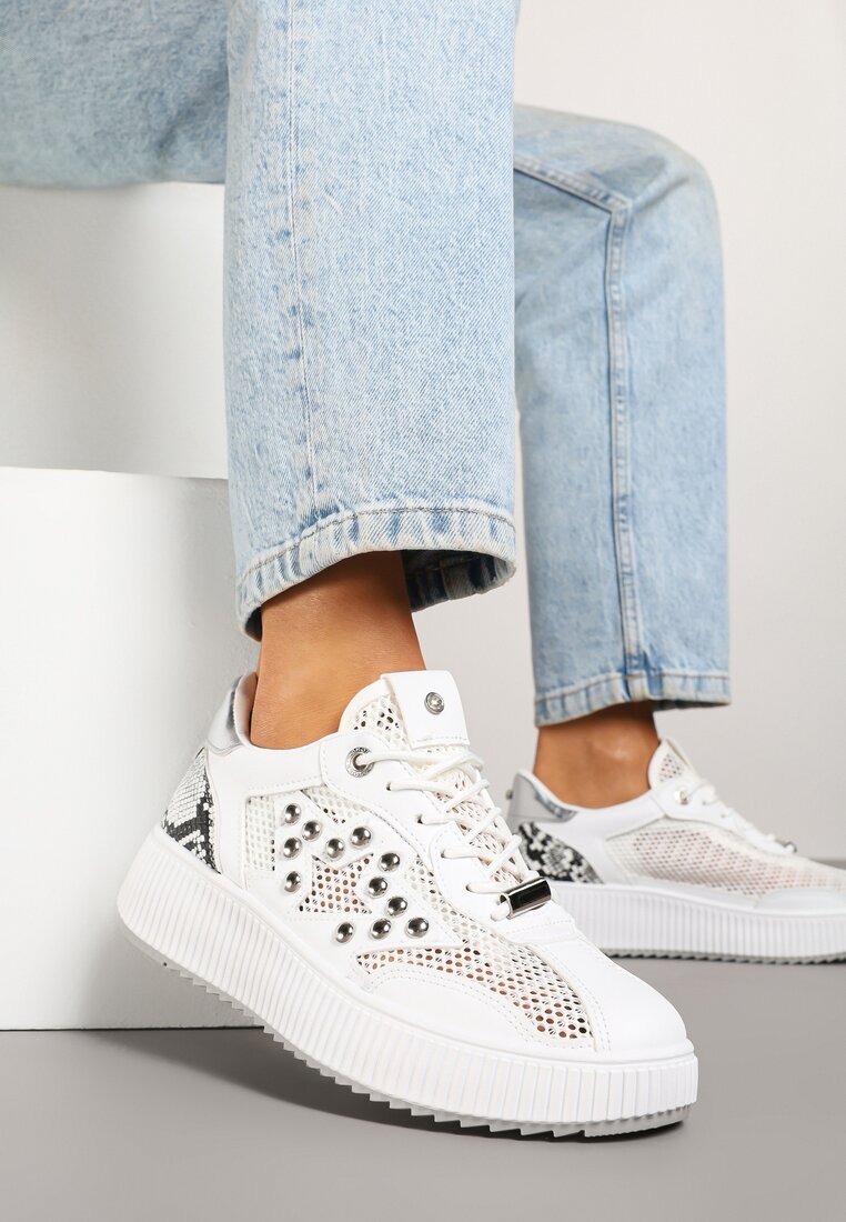 Sneakers Albi Decorați cu o Stea și Nituri Zeloti