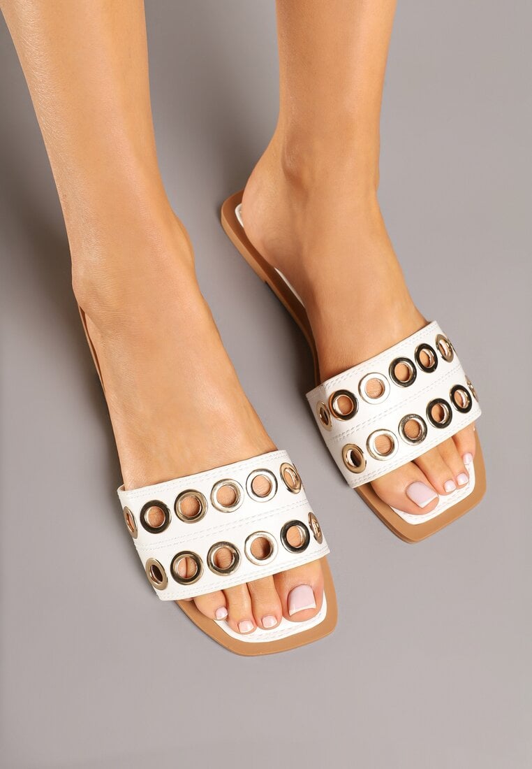 Papuci Albi cu Capse Metalice Meralesa