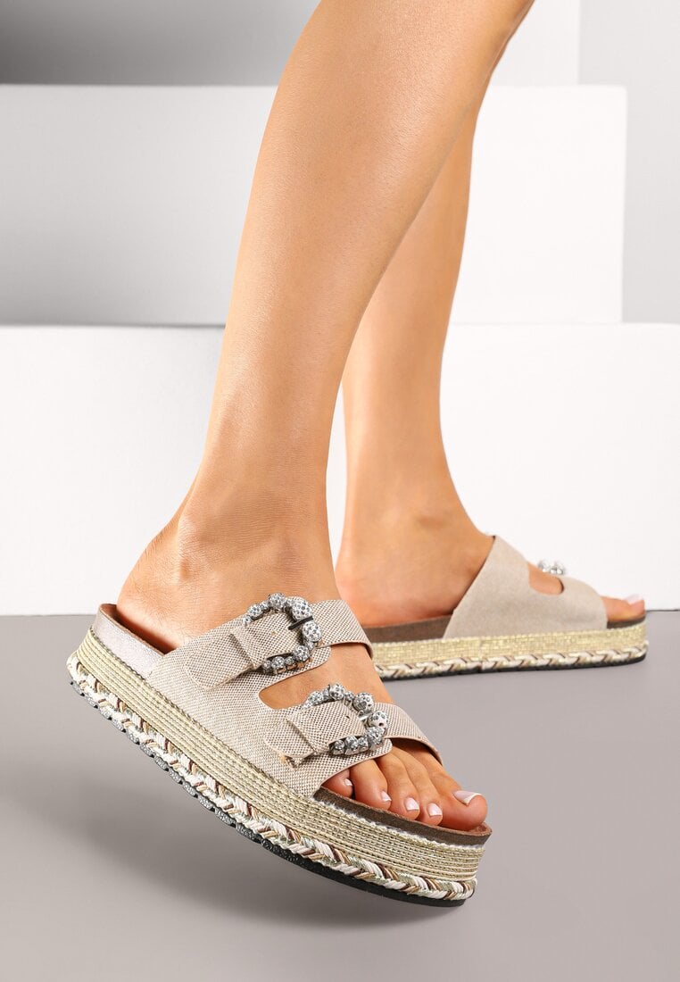 Papuci Bej închis pe platformă decorate cu catarame din zirconiu Rinalenia