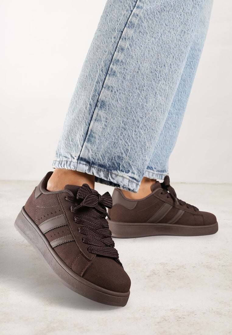 Adidași maro cu platformă joasă și aplicații Flordexia