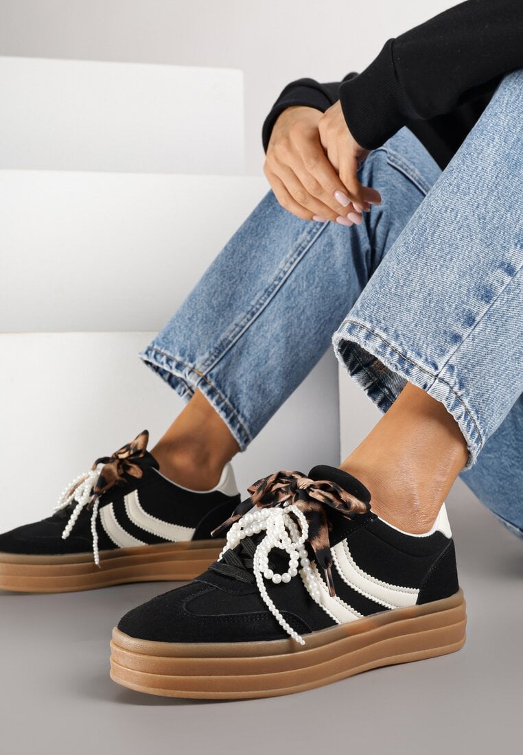 Adidași Negri Tenisi pe platformă embosată decorați cu perle Ashinne