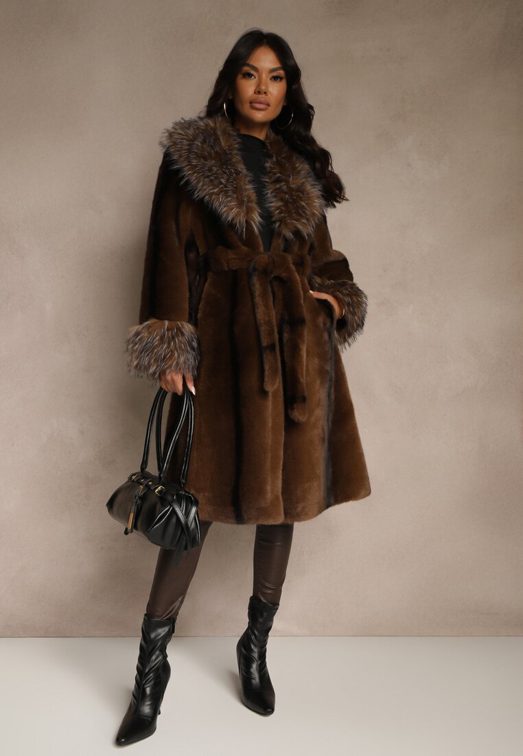 Palton Maro Blană cu Cordon cu Guler Decorativ și Manșete Tiobella