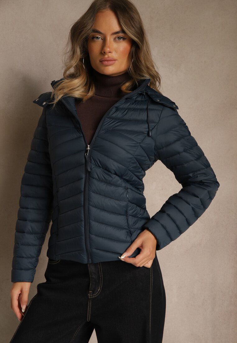 Jachetă de tranziție bleumarin cu cusături matlasate și glugă Suritte