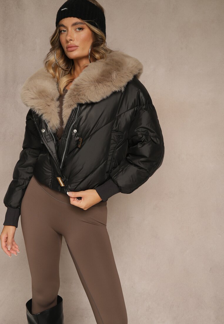 Jachetă Neagră Croi Boxy cu Cusături Matlasate și Glugă cu Blană Ruvitta