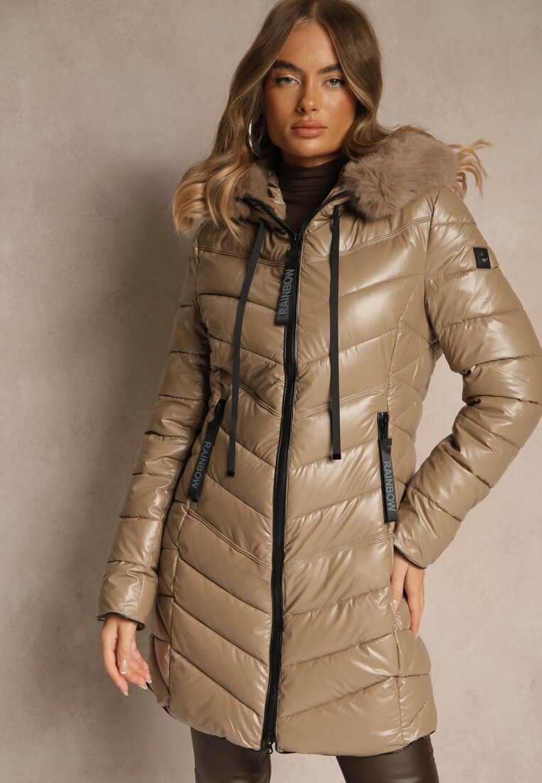 Jachetă Maro Cintrată cu Cusături Matlasate și Glugă cu Blană Nalidea