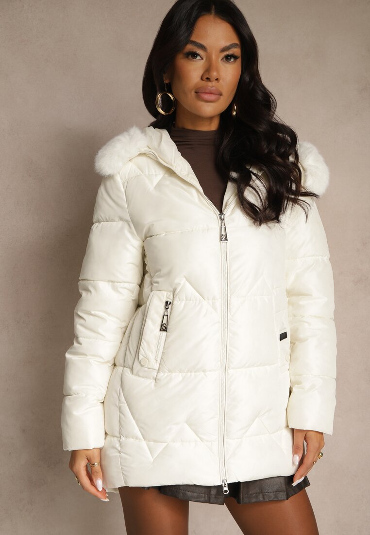 Geacă Dreaptă Albă cu cusături matlasate și glugă cu blană Vebina