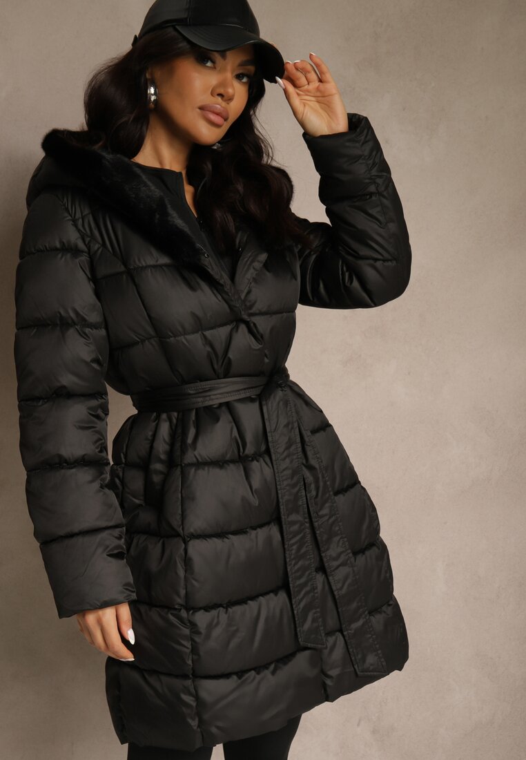 Geacă lungă matlasată neagră cu glugă fixă cu centură Lidassea