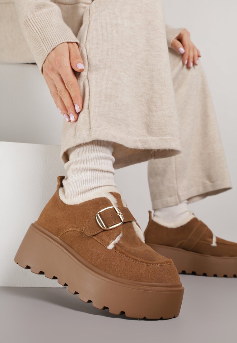 Cizme de zăpadă maro deschis cu platformă, cu baretă cu cataramă și blană Unweda