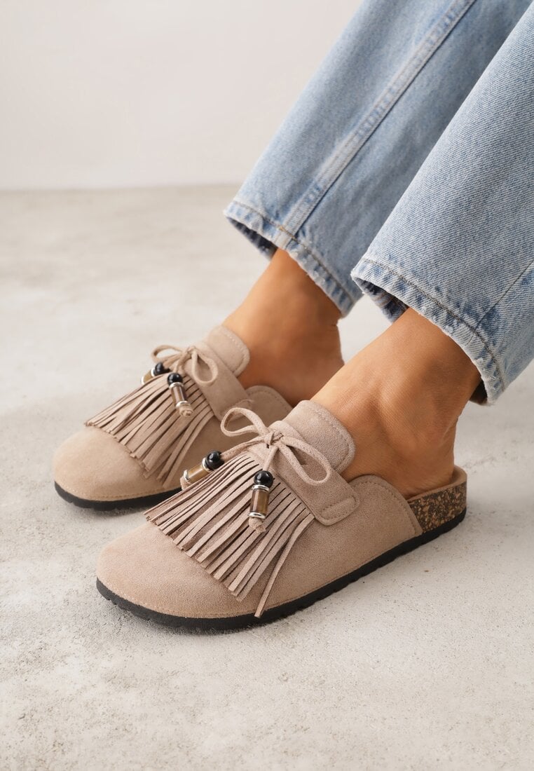 Papuci Mule Bej închis Boho din imitație de piele întoarsă cu franjuri și mărgele Elwedila