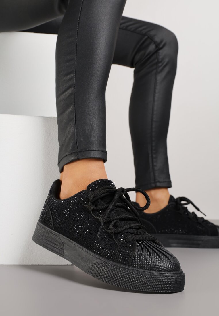 Adidași Negri cu zirconii, decorați cu încrețituri la vârf Westafera