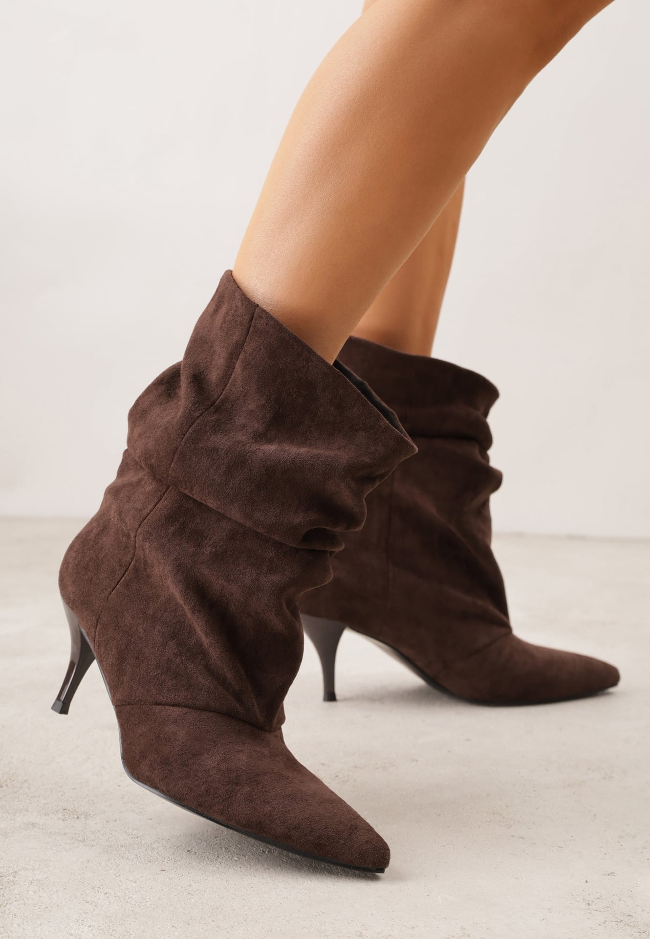Botine Anitai Maro